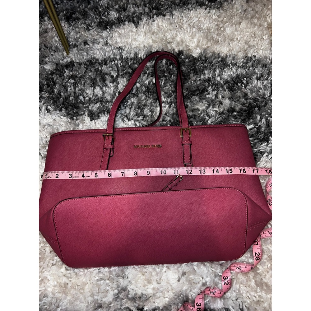 Michael Kors Fuschia Jet Set Leather Medium Tote - Picture 8 of 8